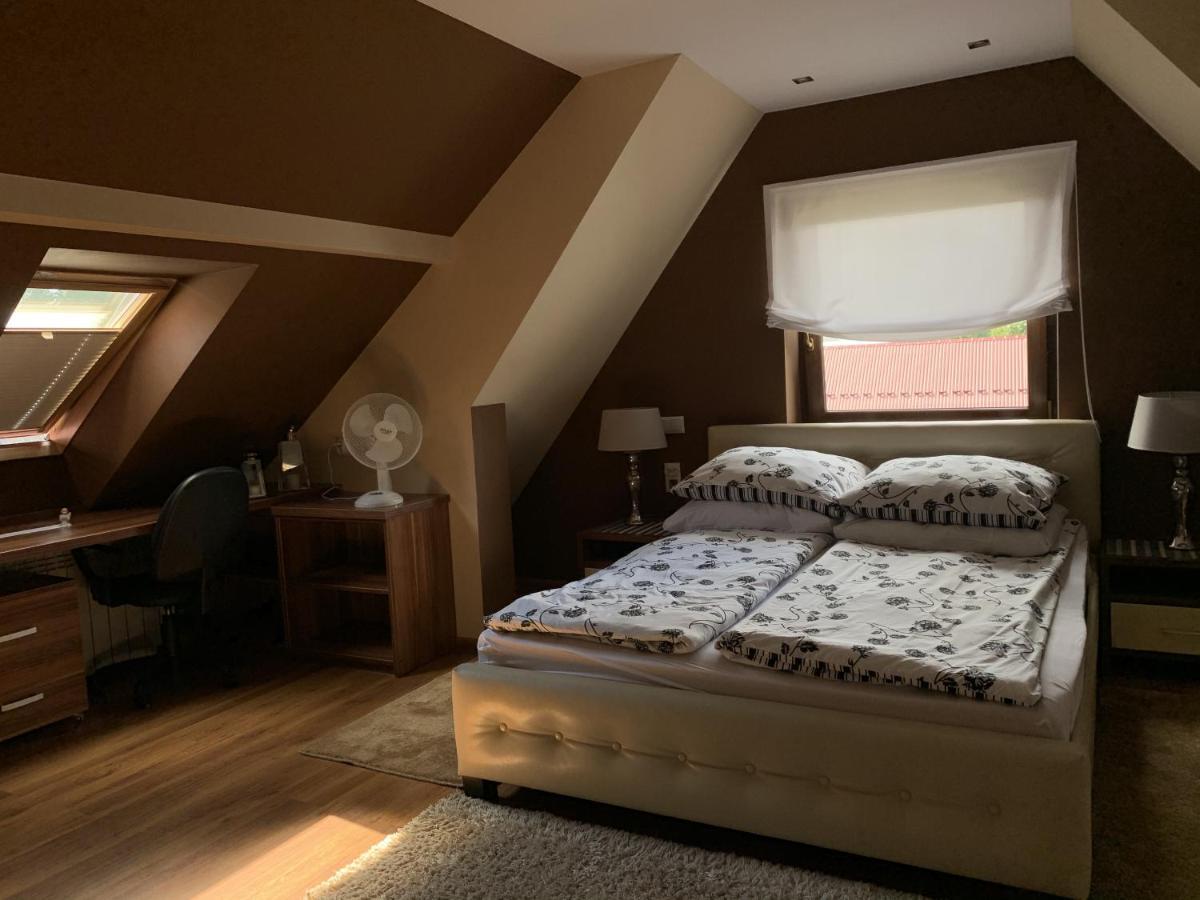 Apartament Podczerwone 黑杜纳耶茨 外观 照片